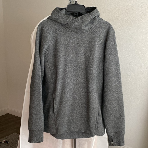 Lululemon Scuba Hoodie - Picture 8 of 8